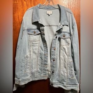 Crown & Ivy Plus Size Puff Sleeve Light Denim Jacket